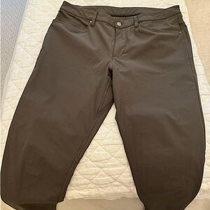 Men's lululemon ABC pants 33x34 forest green